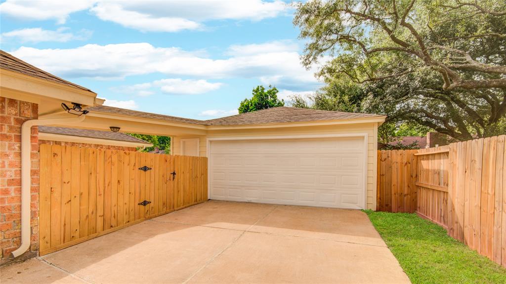 2706 Williams Grant Street, Sugar Land, Texas image 7