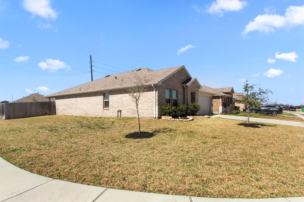 4211 Isoletta Court