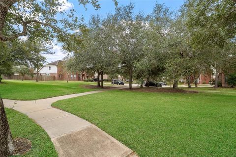 A home in Rosharon