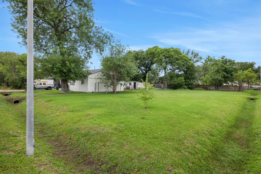 10102 Porto Rico Road, Houston, Texas image 5