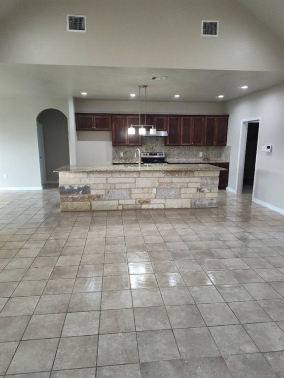 200 Lakeview Circle, La Vernia, Texas image 8