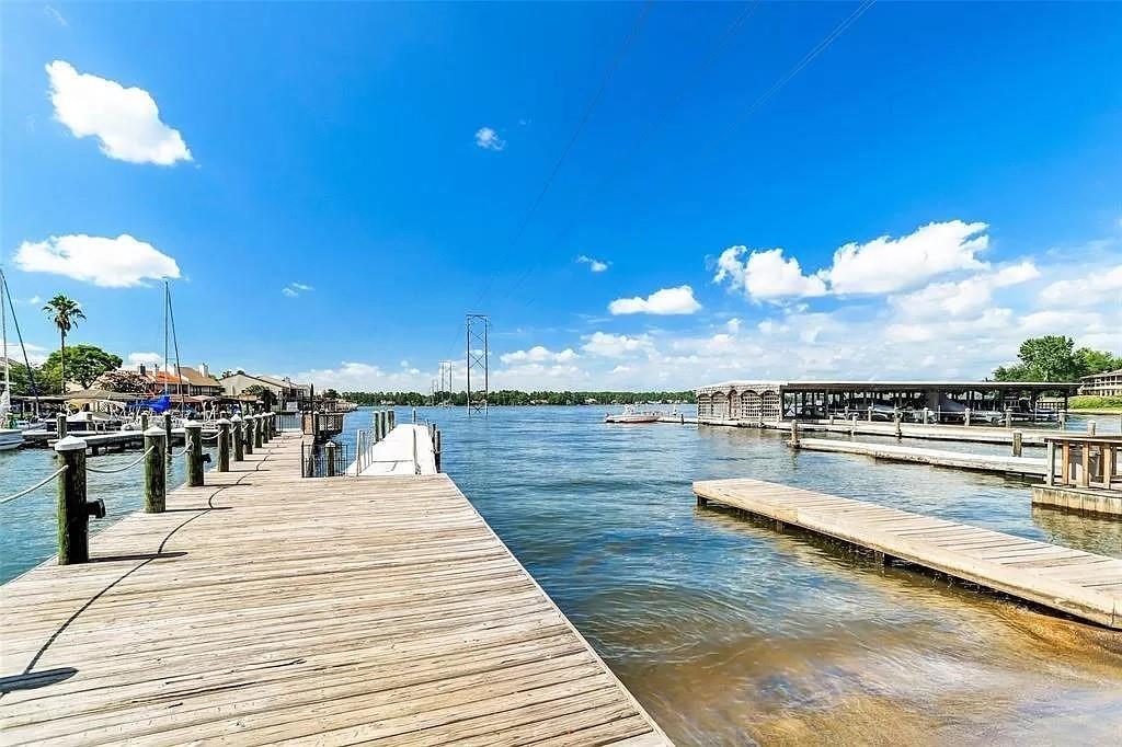 123 April Cove Street, Conroe, Texas image 14