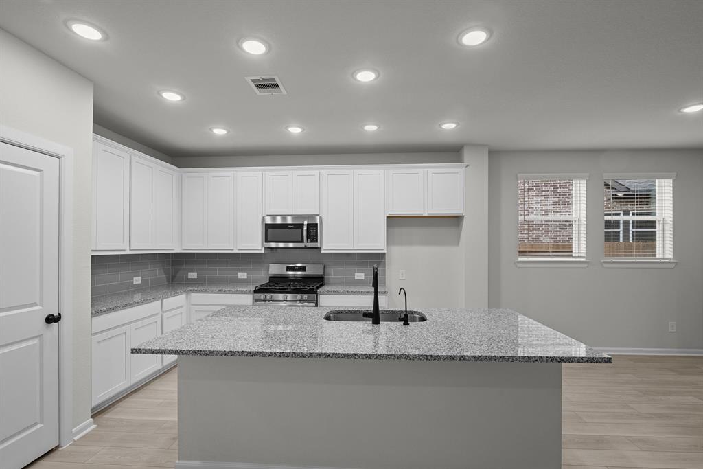 26510 Brilliant Beam Way, Hockley, Texas image 16