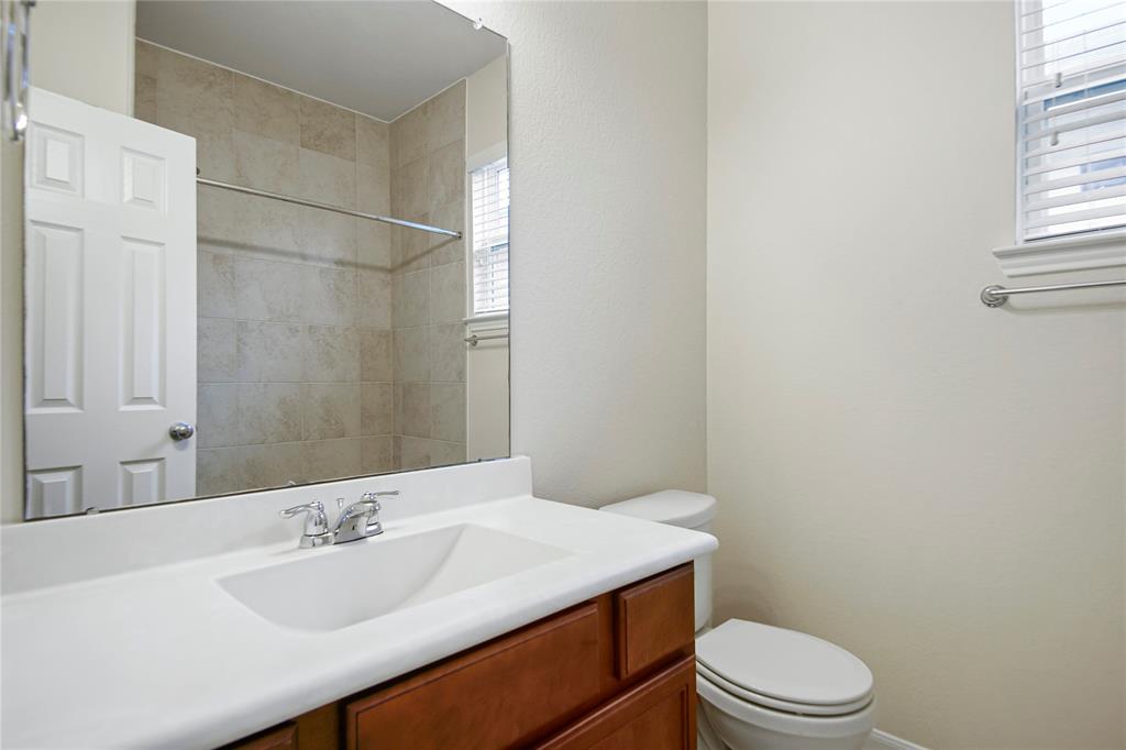 21730 Mossy Field Lane, Spring, Texas image 6