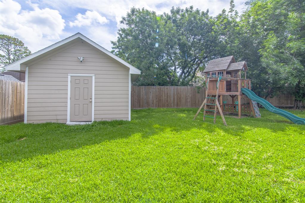 3819 Teakwood Drive, La Porte, Texas image 40