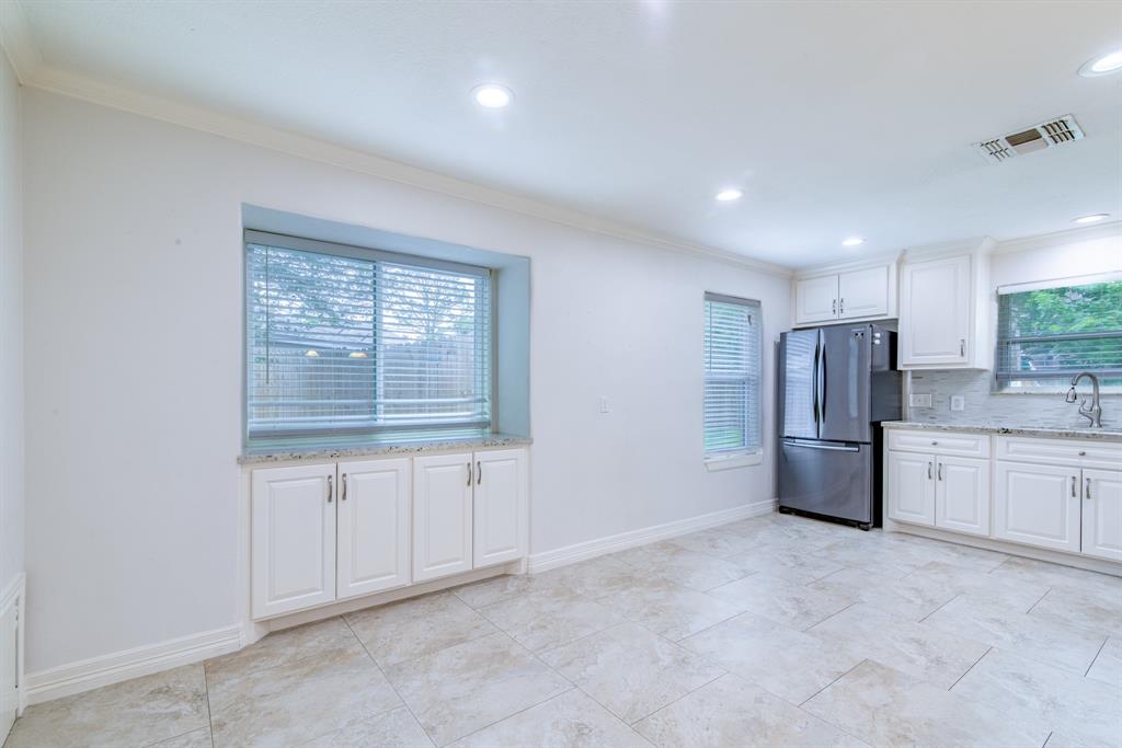 3819 Teakwood Drive, La Porte, Texas image 13