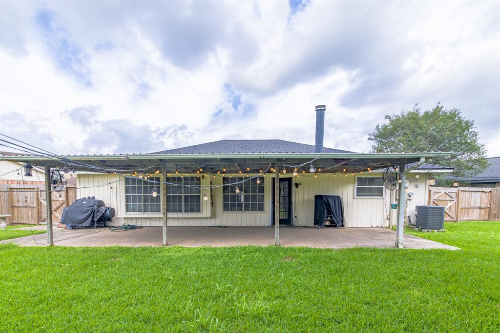 3819 Teakwood Drive, La Porte, Texas image 36