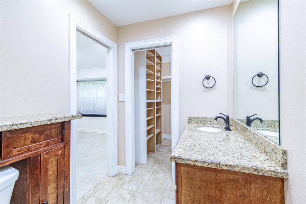 3819 Teakwood Drive, La Porte, Texas image 26