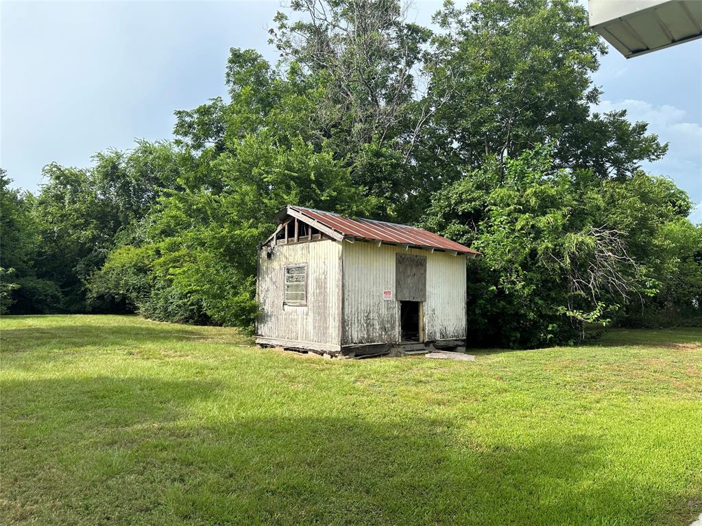 1102 N Battlebell Road, Highlands, Texas image 3