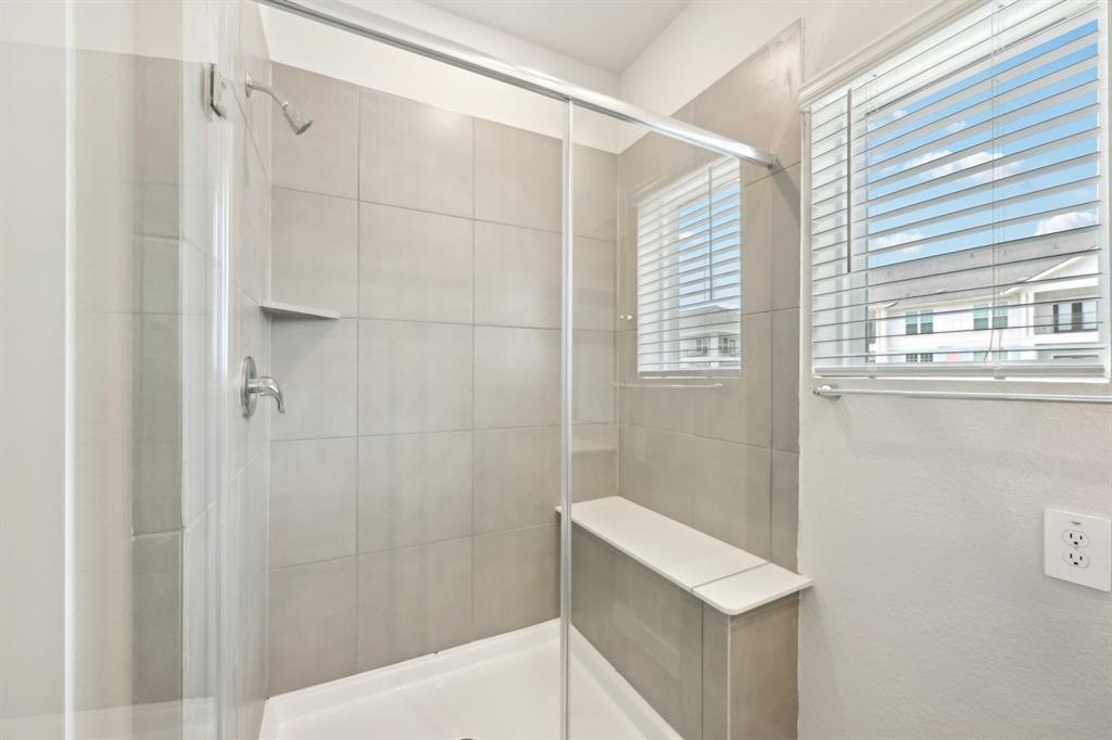 554 Avisa Drive, Kemah, Texas image 37