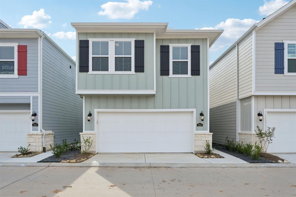 554 Avisa Drive, Kemah, Texas image 2