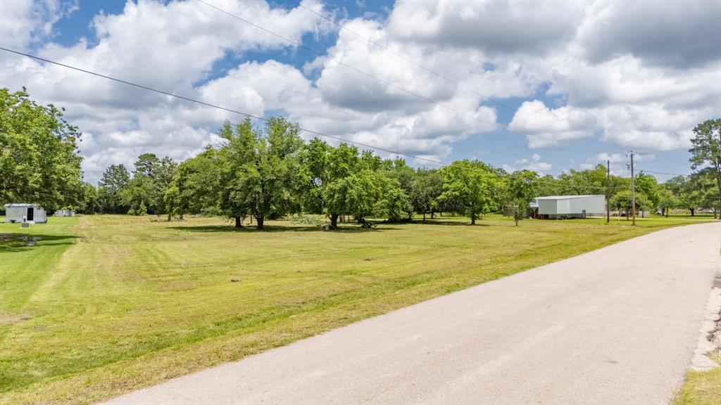 652 County Road 685, Dayton, Texas image 7