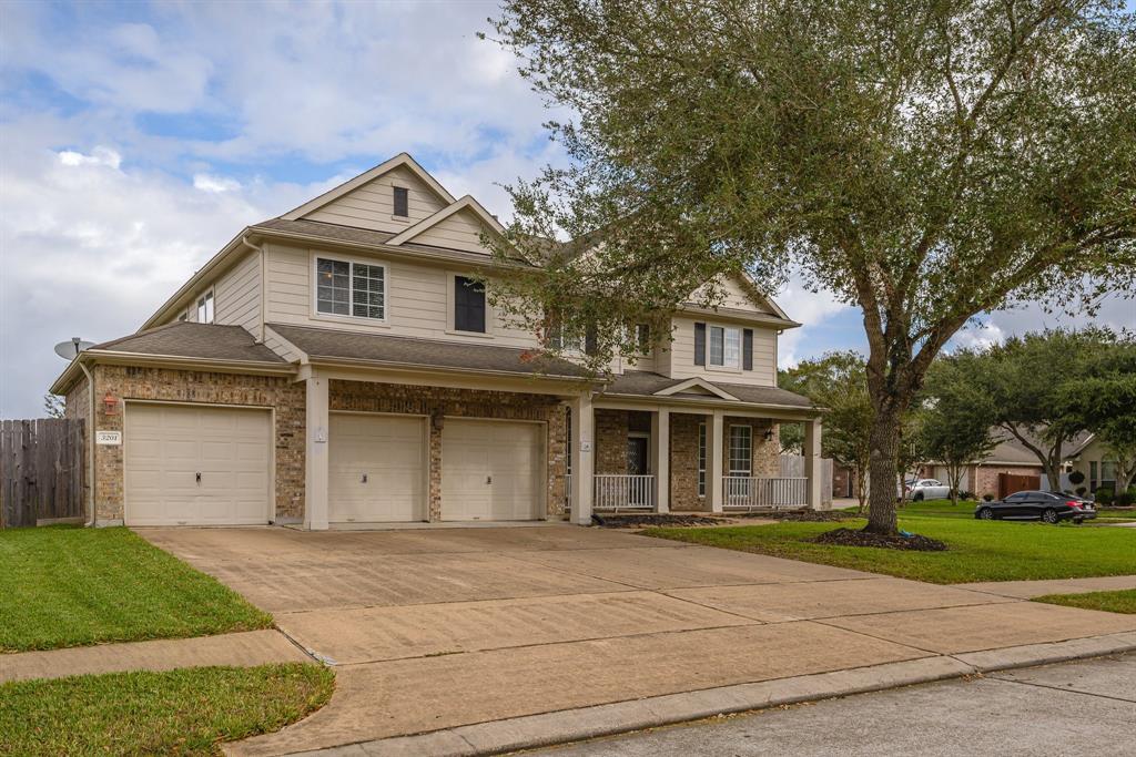 3201 Firefly Road, Pearland, Texas image 1