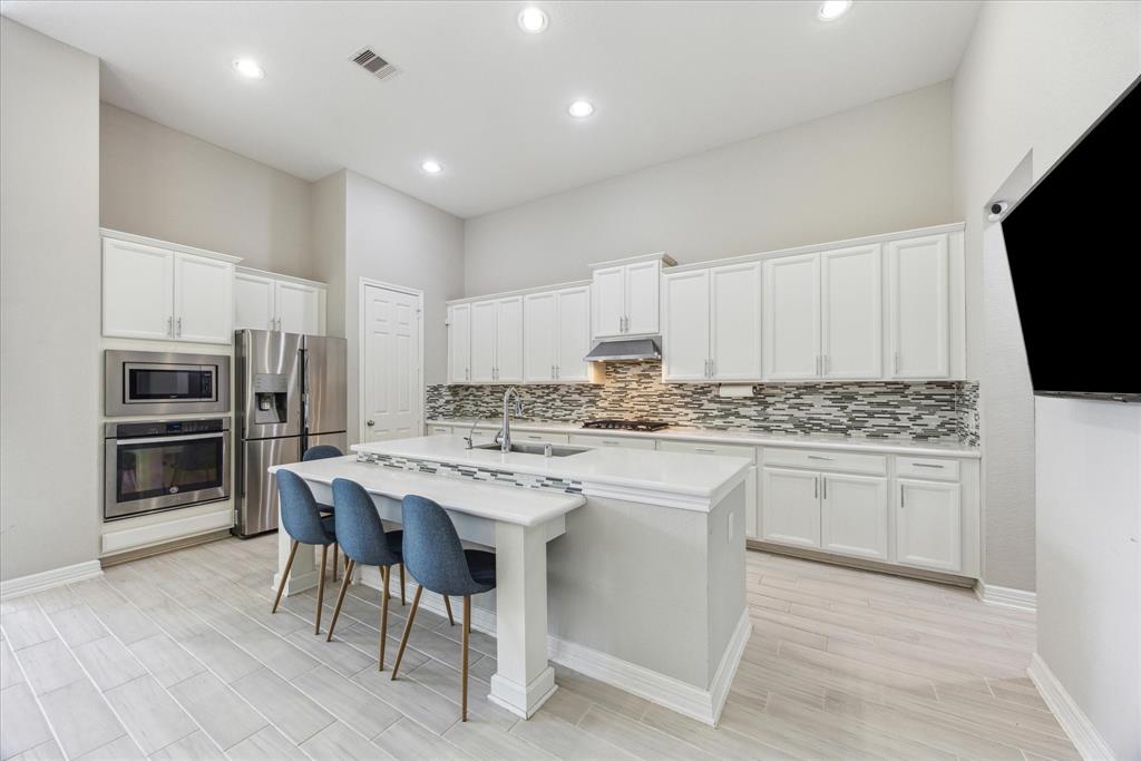 9650 Caddo Ridge Lane, Cypress, Texas image 9