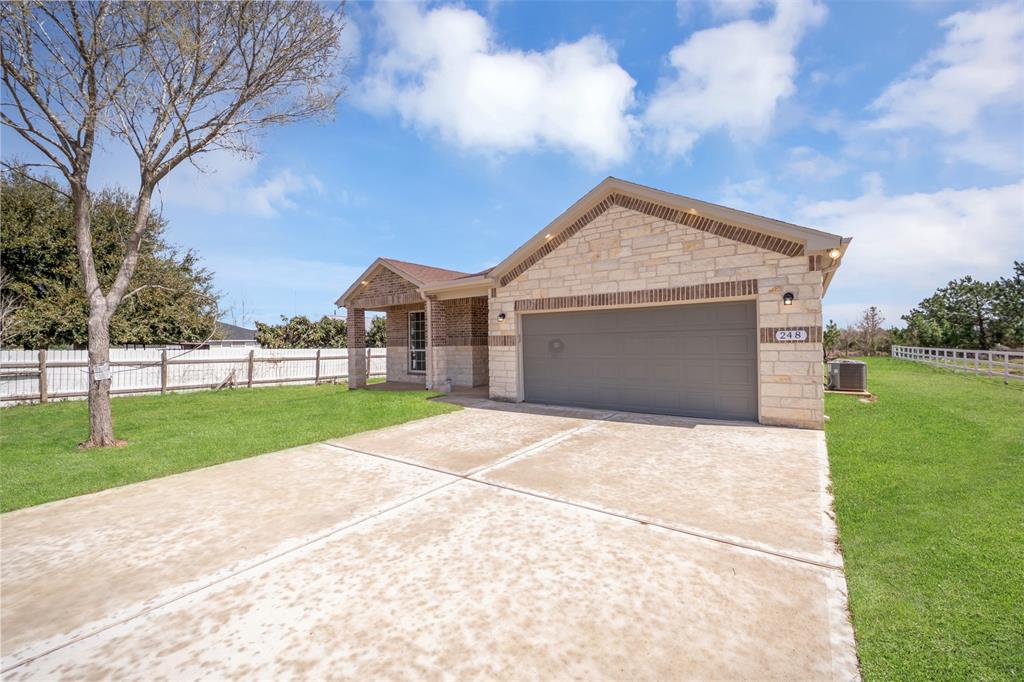 248 Alleda, Prairie View, Texas image 3