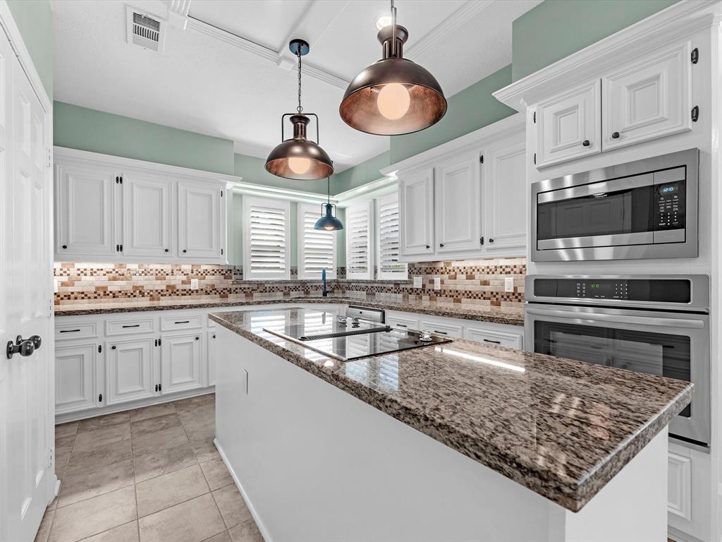 5831 Mountain View Drive, Kingwood, Texas image 14