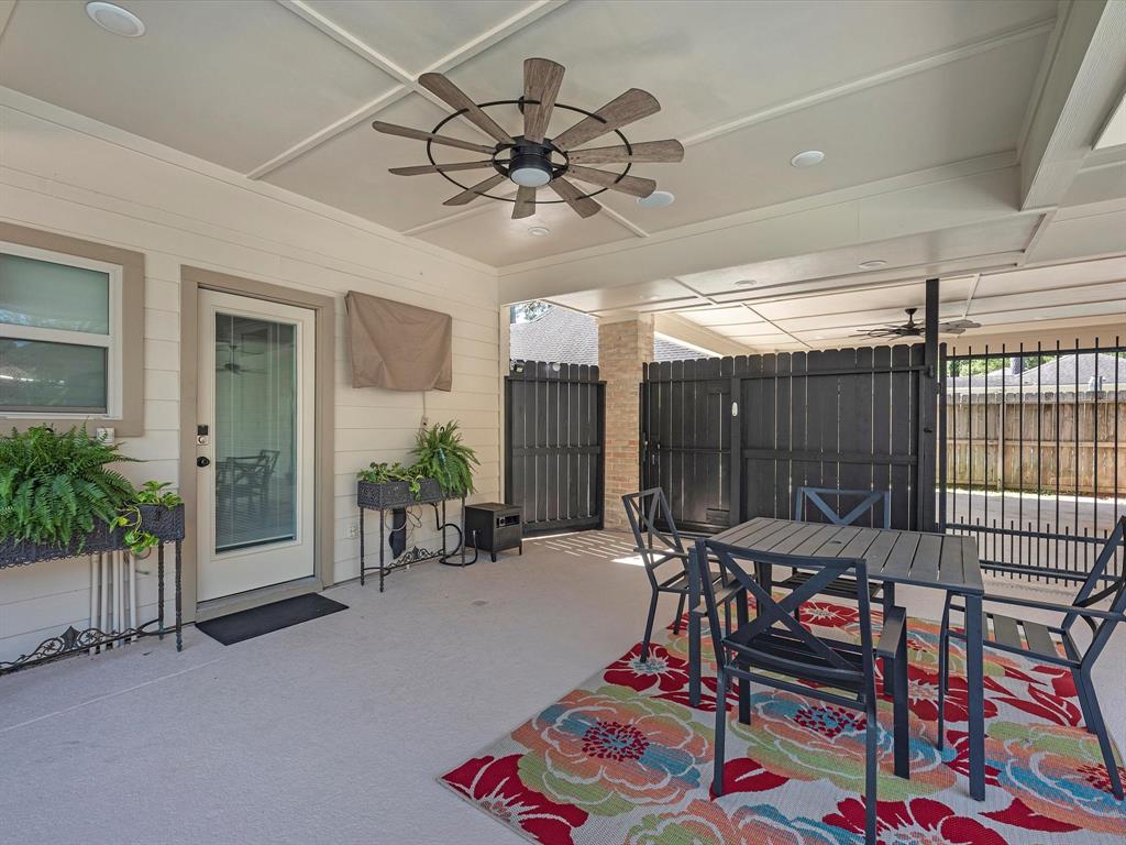 5831 Mountain View Drive, Kingwood, Texas image 45