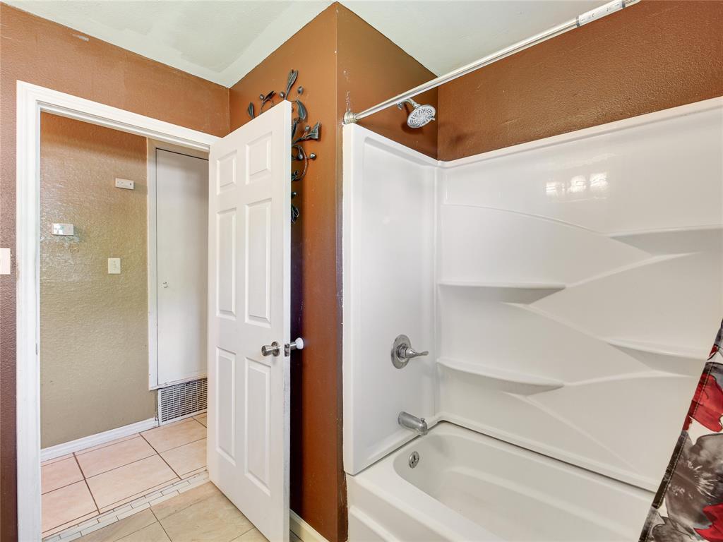 1755 W 10th Street, Freeport, Texas image 22