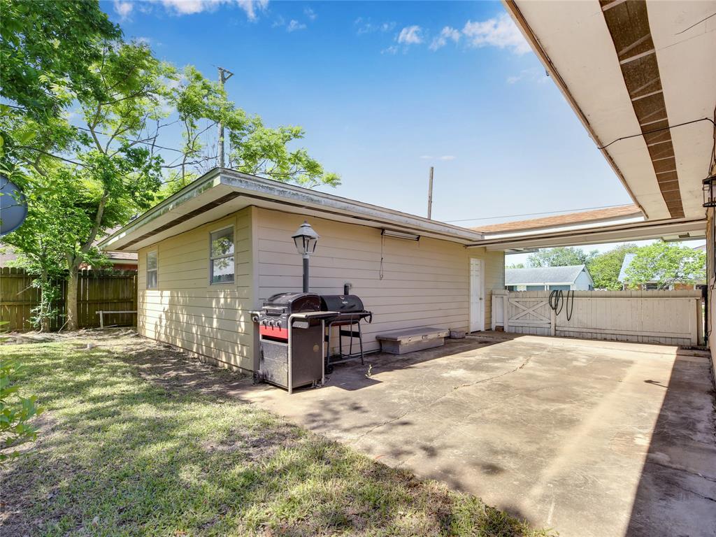 1755 W 10th Street, Freeport, Texas image 30