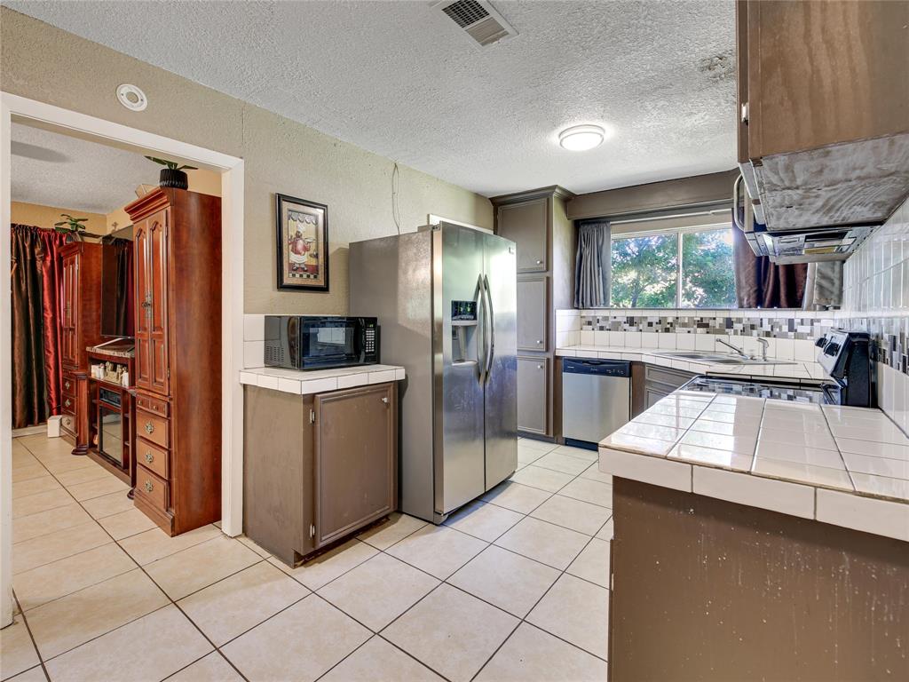 1755 W 10th Street, Freeport, Texas image 12