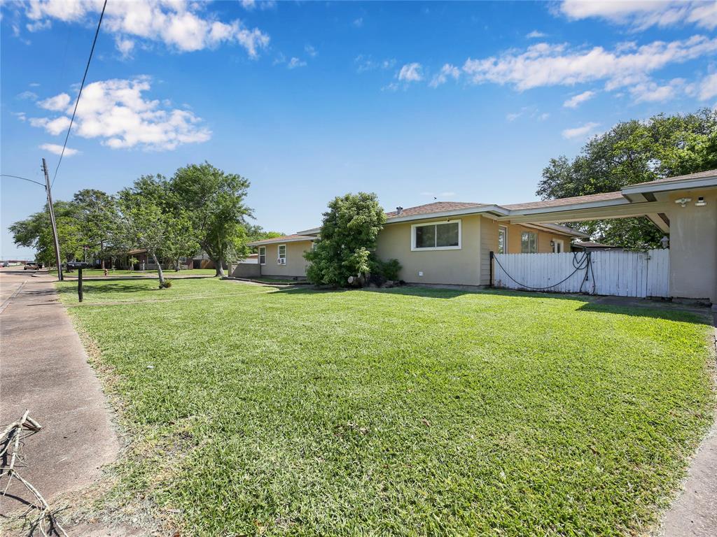 1755 W 10th Street, Freeport, Texas image 34