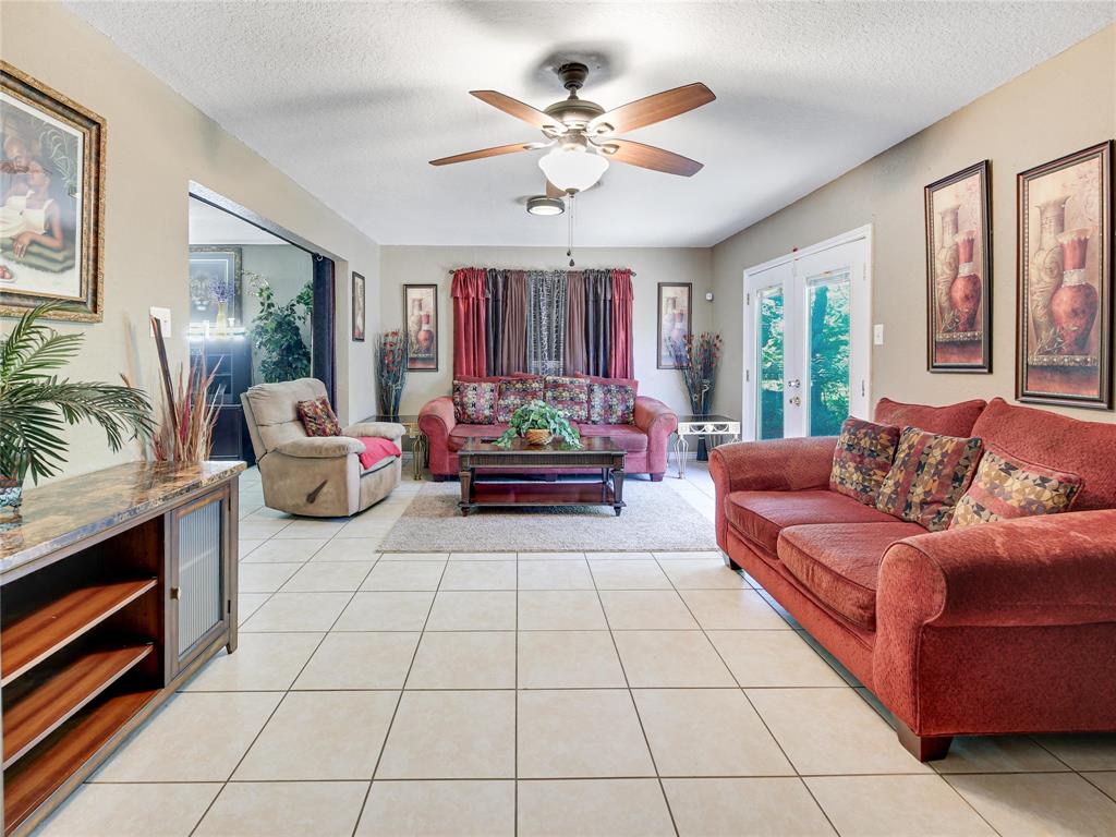 1755 W 10th Street, Freeport, Texas image 7
