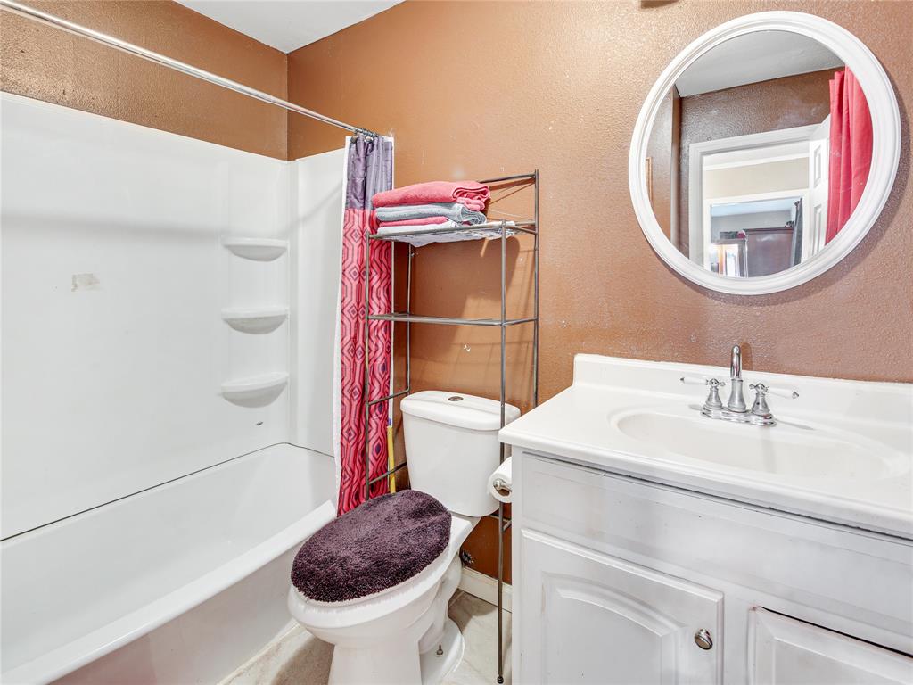 1755 W 10th Street, Freeport, Texas image 24