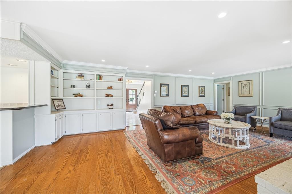 619 Chevy Chase Circle, Sugar Land, Texas image 12