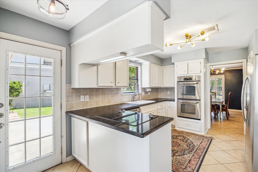 619 Chevy Chase Circle, Sugar Land, Texas image 18