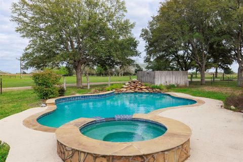 A home in Schulenburg