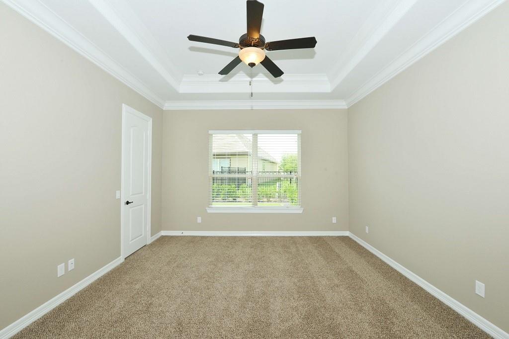 4914 Fairford Drive, Sugar Land, Texas image 11