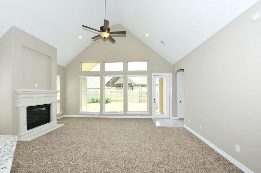 4914 Fairford Drive, Sugar Land, Texas image 6