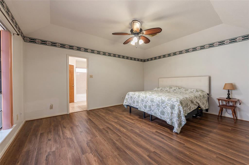 602 Bradshire Court, Deer Park, Texas image 9