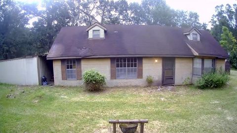 Photo of 4723 Springfield Lane, Brenham, TX 77833 (MLS # 71225963) Photo of 4723 Springfield Lane, Brenham, TX 77833 (MLS # 71225963)