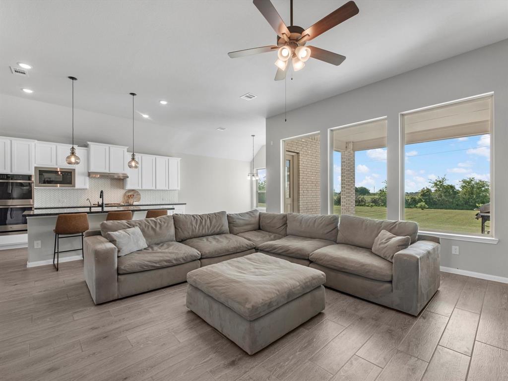 15126 Arenosa Avenue, Mont Belvieu, Texas image 11