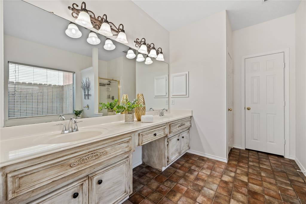8302 Shady Ace Lane, Humble, Texas image 23