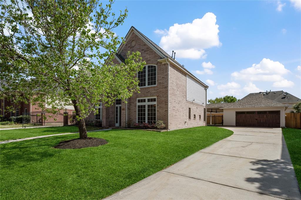 8302 Shady Ace Lane, Humble, Texas image 43
