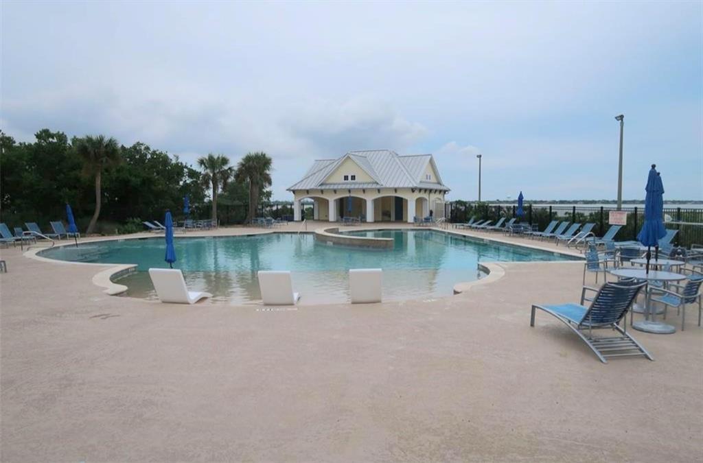 1322 Highborne Cay Court, Texas City, Texas image 12