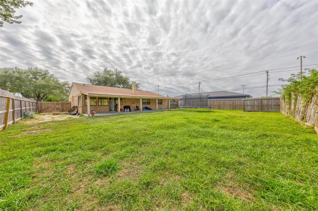 5309 Bramble Lane, Dickinson, Texas image 25
