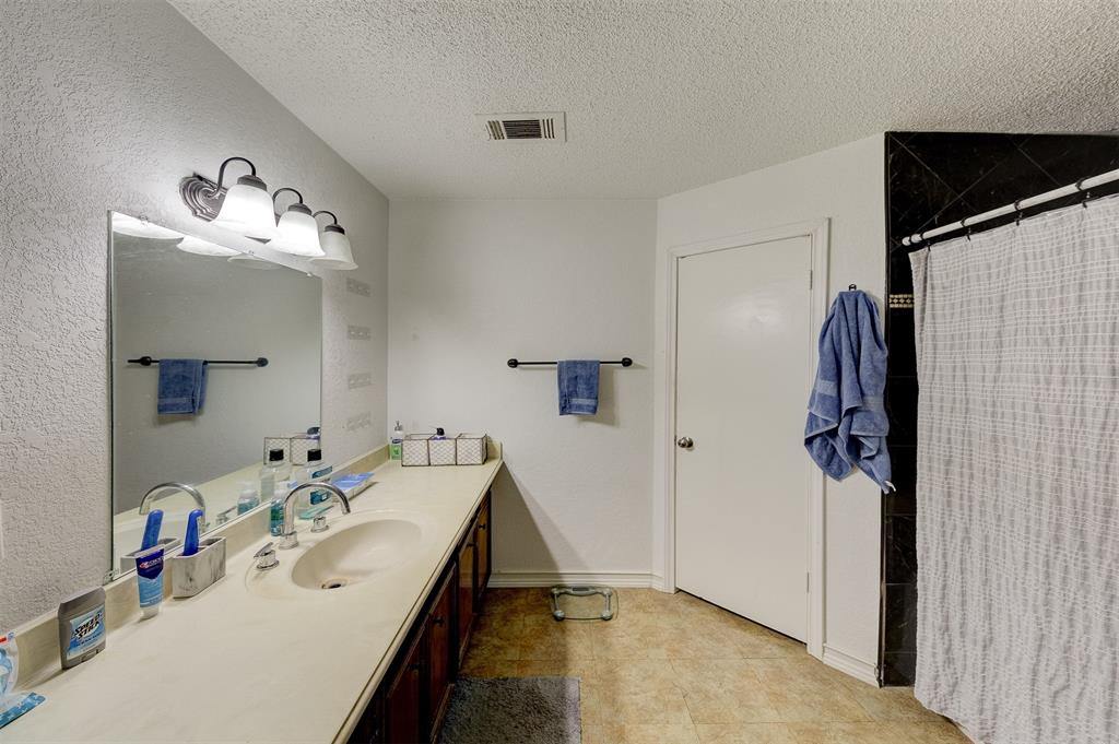 5309 Bramble Lane, Dickinson, Texas image 14