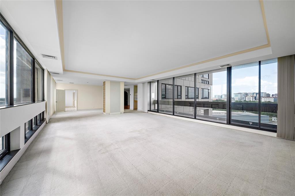 1111 Hermann Drive 12D