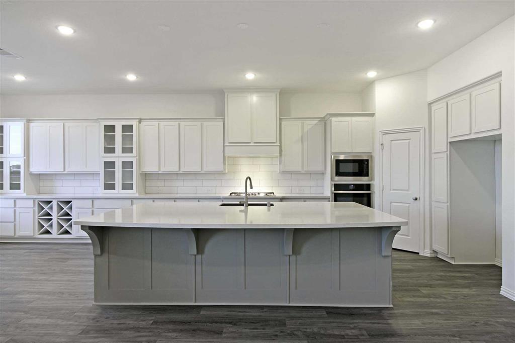 7159 Rustic Forest Drive, Katy, Texas image 9