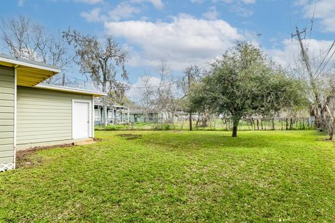 A home in Lake Jackson