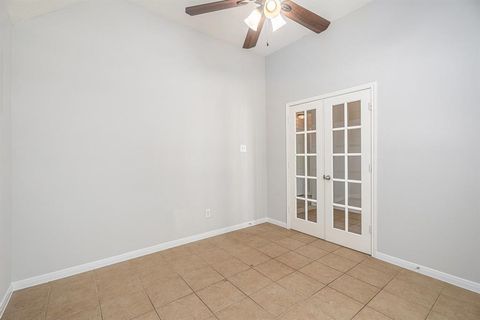 A home in League City