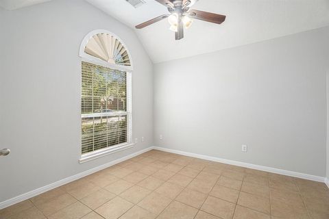 A home in League City