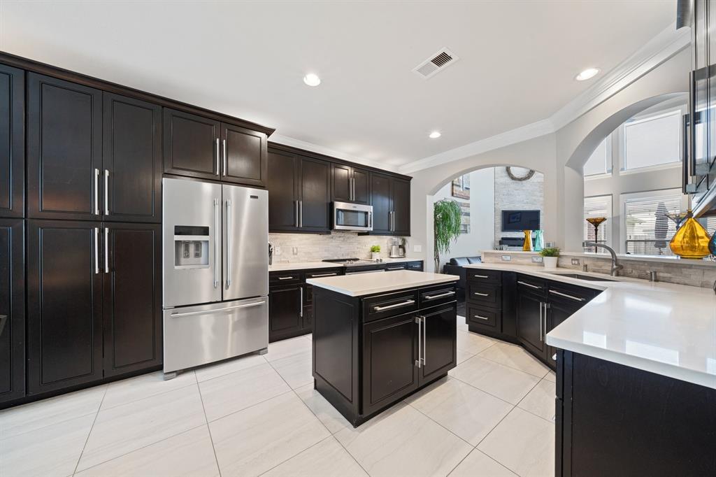 6218 Southcott Court, Katy, Texas image 15