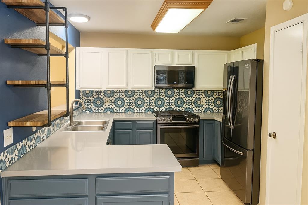 3203 Sedgeborough Circle