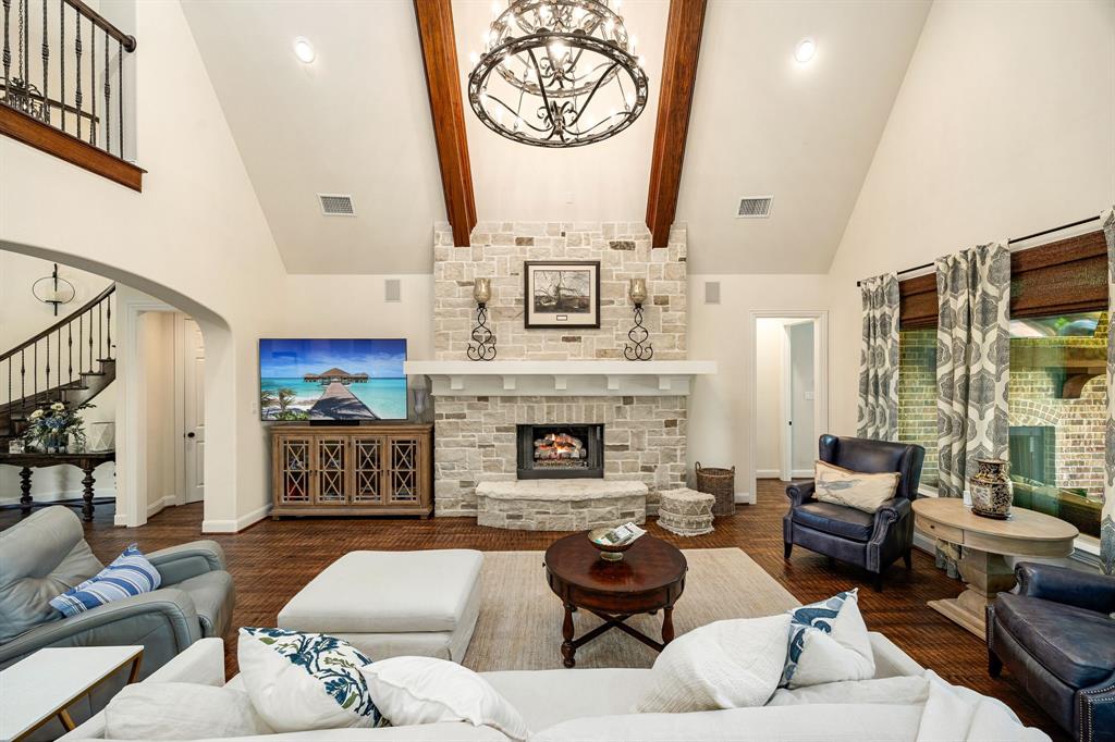 6123 Majestic Pines Drive, Kingwood, Texas image 10