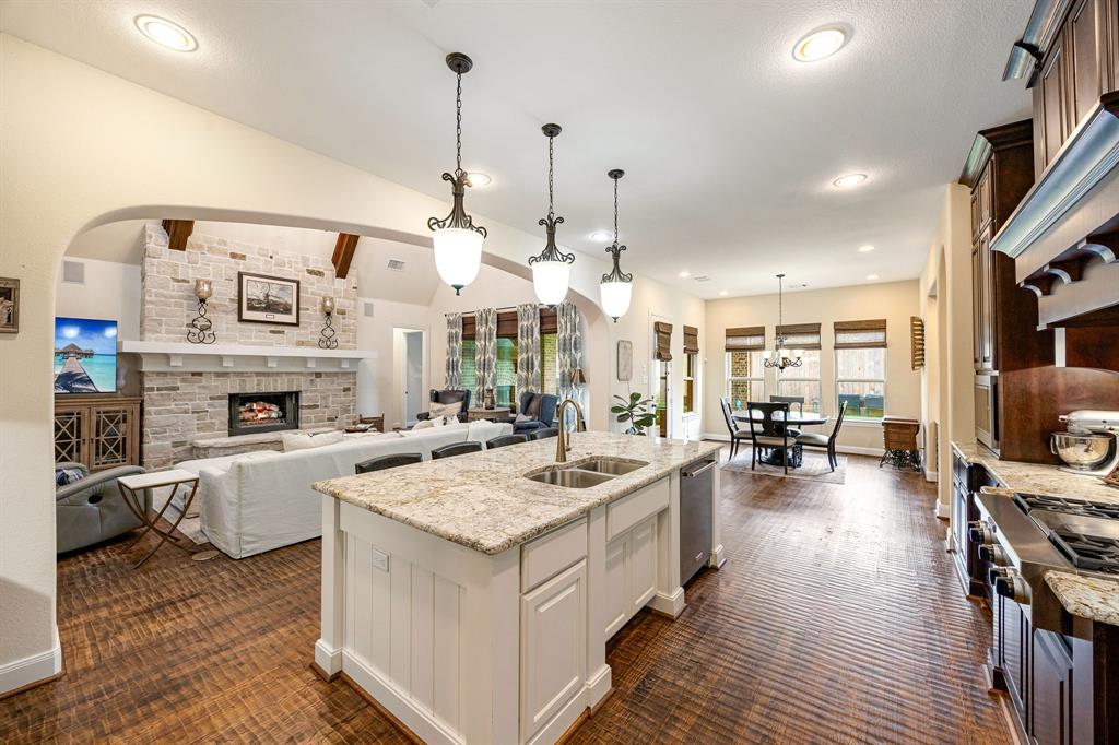 6123 Majestic Pines Drive, Kingwood, Texas image 15
