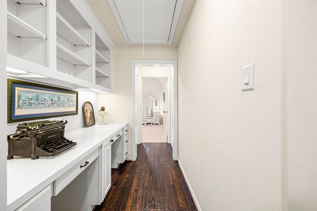 6123 Majestic Pines Drive, Kingwood, Texas image 30